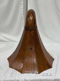 Woodgrain Painted Cygnet Horm