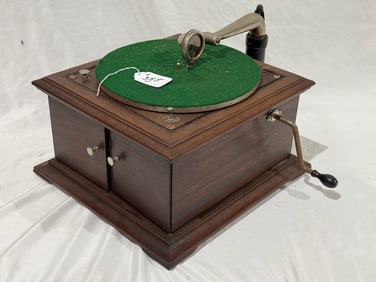 Victor VV-VI Disc Phonograph
