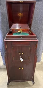 Victor Victrola VV-XVI L-Door Floor Model Disc Phonograph