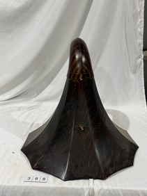 Edison Wood Grain Painted Cygnet Horn