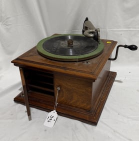 Victor VV-VI Disc Phonograph