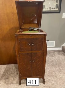 Victor Victrola VV-XI Floor Model Phonograph