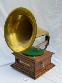 Zon-o-phone Concert Grand Disc Phonograph