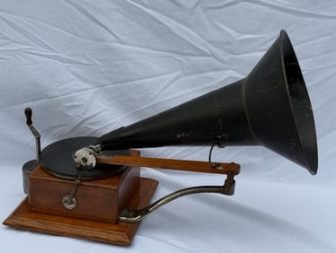 Berliner Trademark Gramophone Disc Phonograph