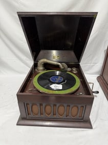 Chautauqua Table-Top Disc Phonograph