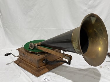 Victor P Disc Phonograph