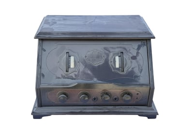 Radiola 20 Slant Model Radio