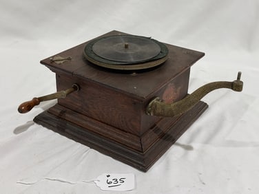 The Talk-O-Phone Disc Phonograph