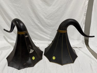 (2) Edison no. 10 Cygnet Horns
