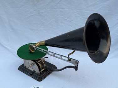 Standard AA Front Mount Disc Phonograph