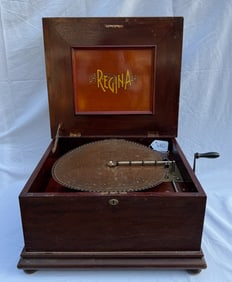 Regina 15-1/2" Disc Music Box