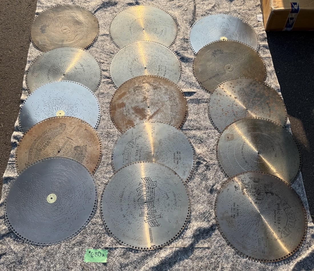 15 Regina 15-1/2" Music Discs: One Lot