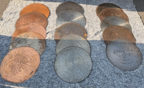15 Regina 15-1/2" Music Discs