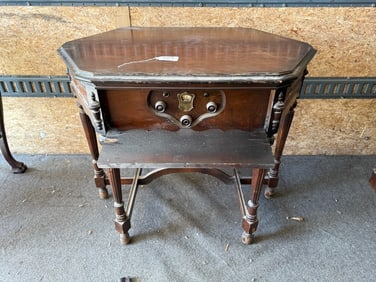 Atwater Kent 55 Table Radio