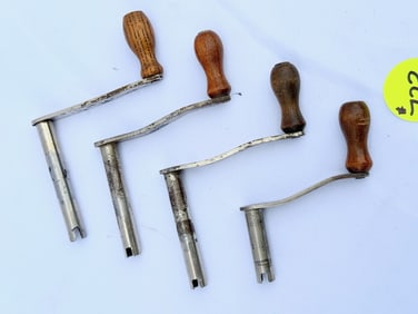 (4) Slide-In Phonograph Cranks