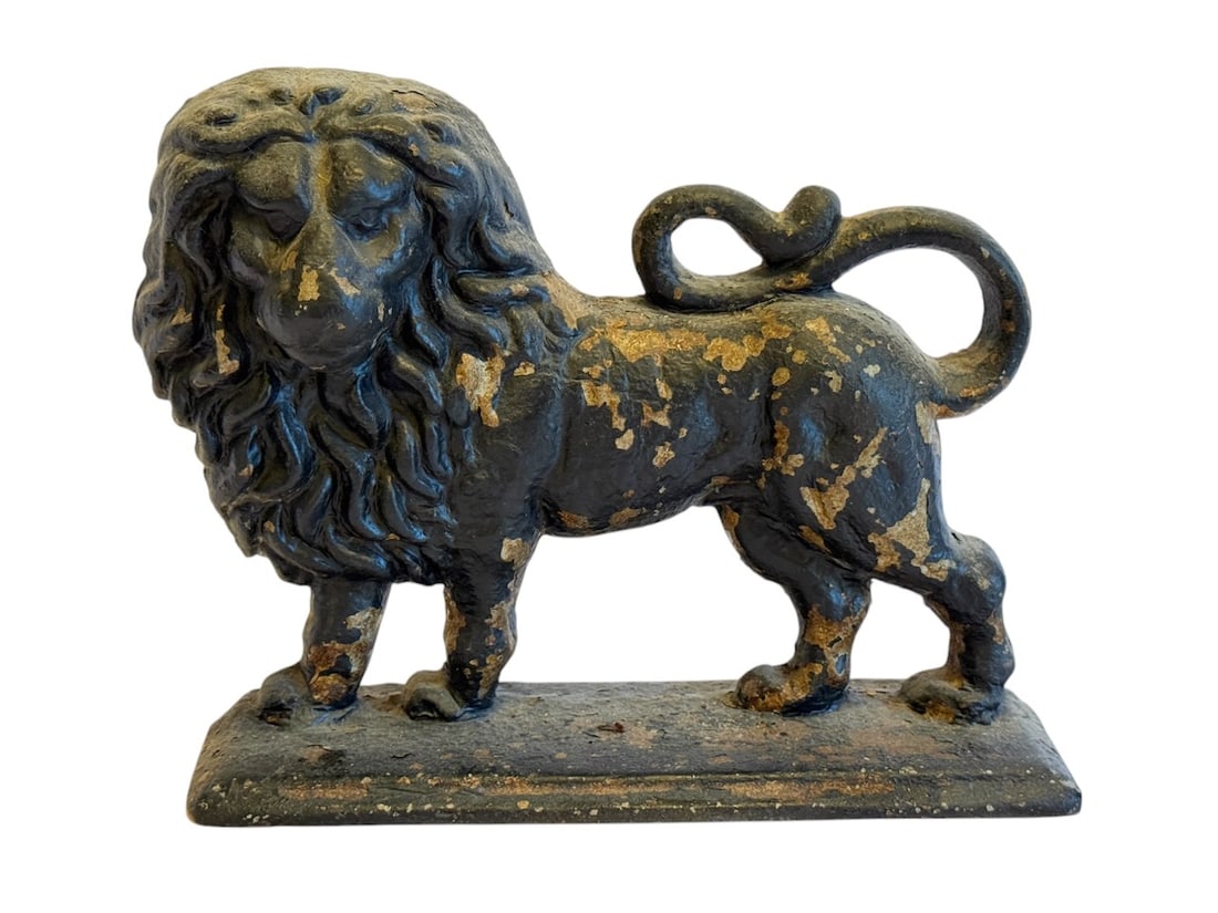 Cast Iron Lion Doorstop (1 of 3)