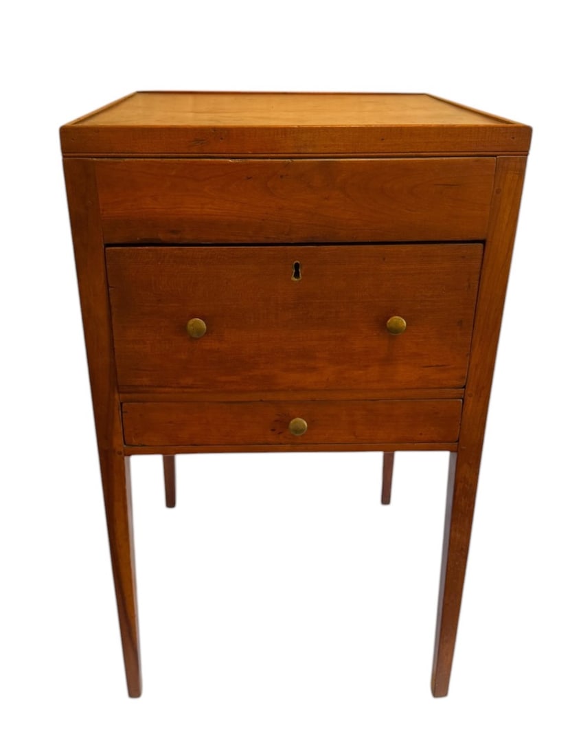 An Early Stand or Bedside Chest (1 of 3)