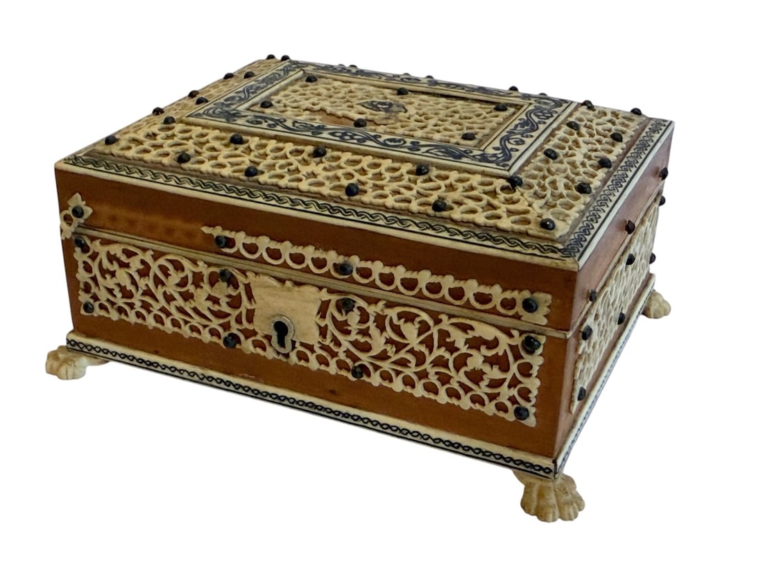 Inlaid Dresser Box: Some loss to the overlay; 4-1/2" x 3-3/4" x 2-1/8"