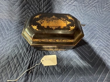 An Asian-Decorated Tea Caddy