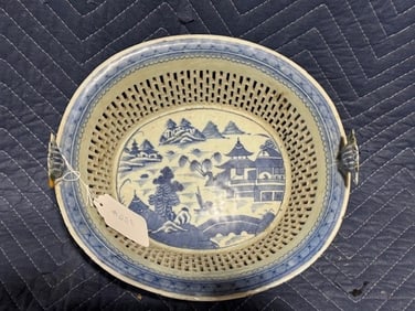 Antique Chinese Export Porcelain Canton Reticulated Chestnut Basket
