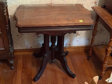 Victorian antique parlor table