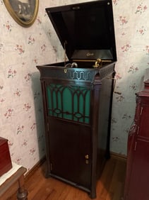 Edison C-19 Diamond Disc Phonograph