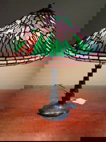 Modern Stained and Leaded Glass Table lamp