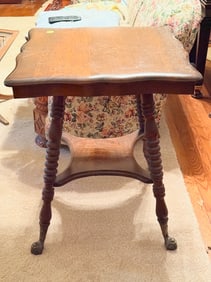 Nice oak serpentine top parlor table