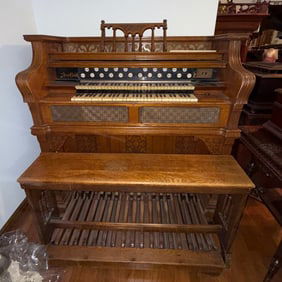 Story and Clark Pedal double keyboard organ