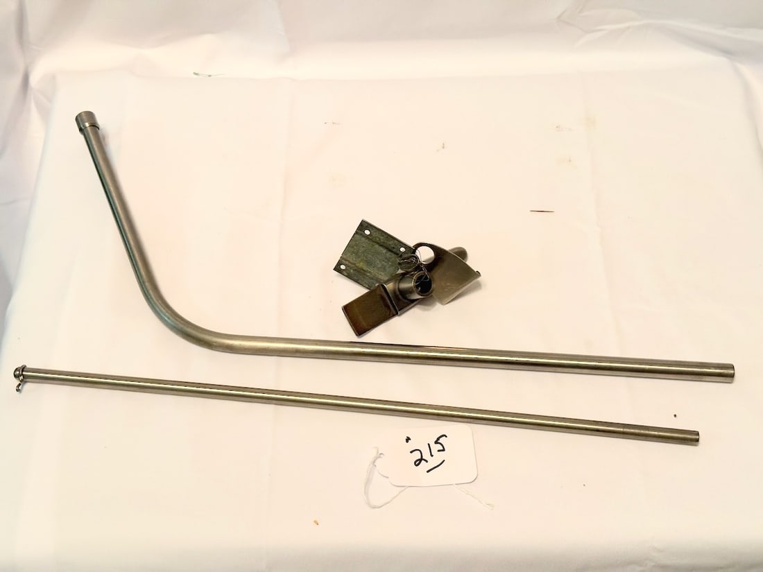 Table Model Horn Crane (1 of 1)