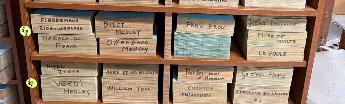 Verbeeck Music Books (1 of 1)