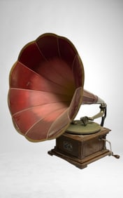 Victor II "Humpback" Disc Phonograph