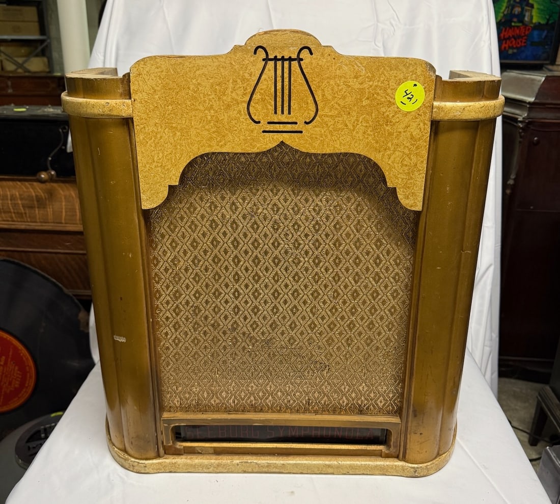 Large Seeburg Juke Box Wall Speaker (1 of 2)