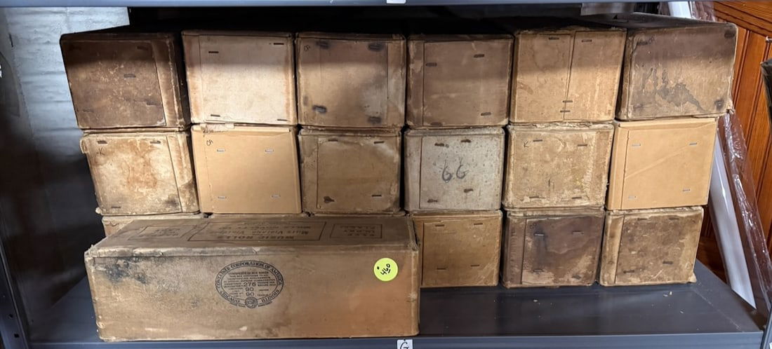 Mills Violano rolls (1 of 1)