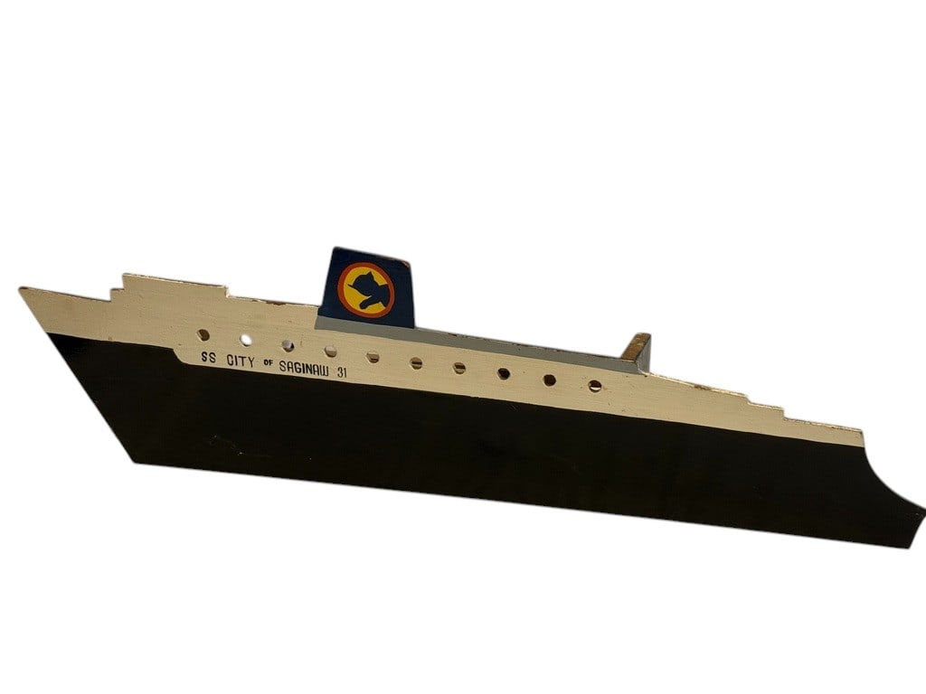 Wood SS City of Saginaw Model Lighted Ship (1 of 2)
