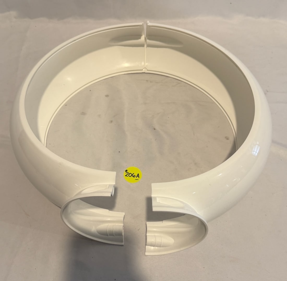 White Capco Gas Pump Globe Body (1 of 2)