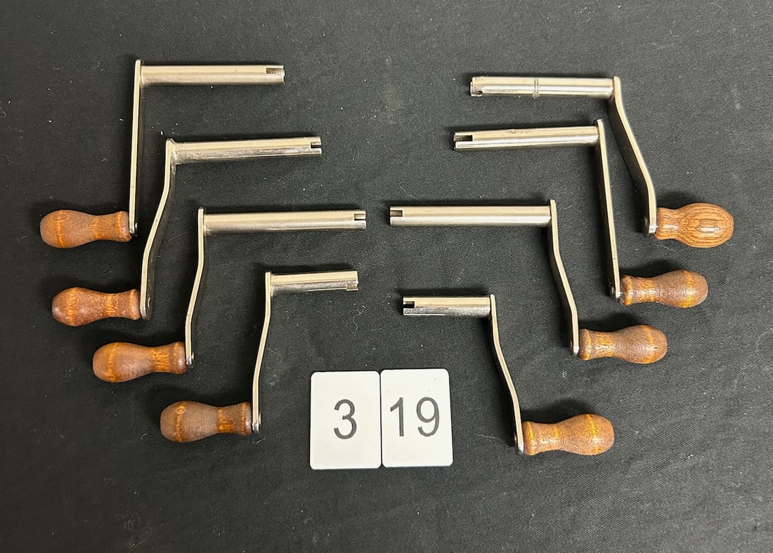 (8) Victor Phonograph Cranks (1 of 1)