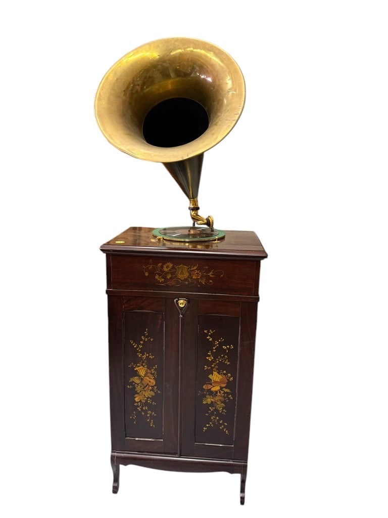 Rare Douglas Cabinet Disc Phonograph (1 of 7)
