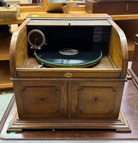 Pathe' Disc Phonograph