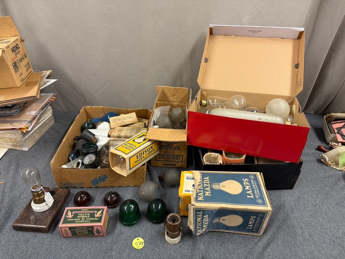 Group of Light Bulbs.: Various examples. One lot