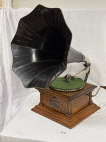 Victor III Disc Phonograph