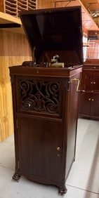 Edison Amberola B1 Cylinder Phonograph