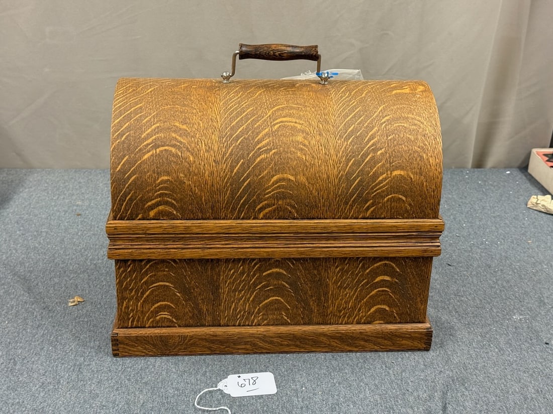 Oak Over the Case Phonograph Cover (1 of 1)