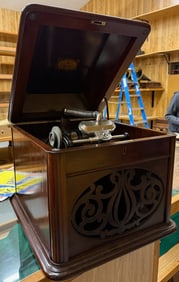 U.S. GRAND cylinder phonograph