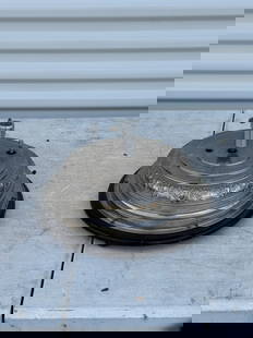 German Musical Christmas Tree Stand: Key, measures 14-1/2" dia. x 4-1/5" tall. Not working at this time.