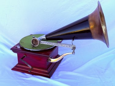 Talk-a-phone Disc Phonograph