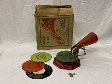 Jack and Jill Child's Disc Phonograph