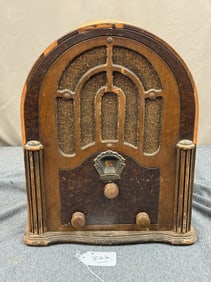 Edison Cathedral Radio