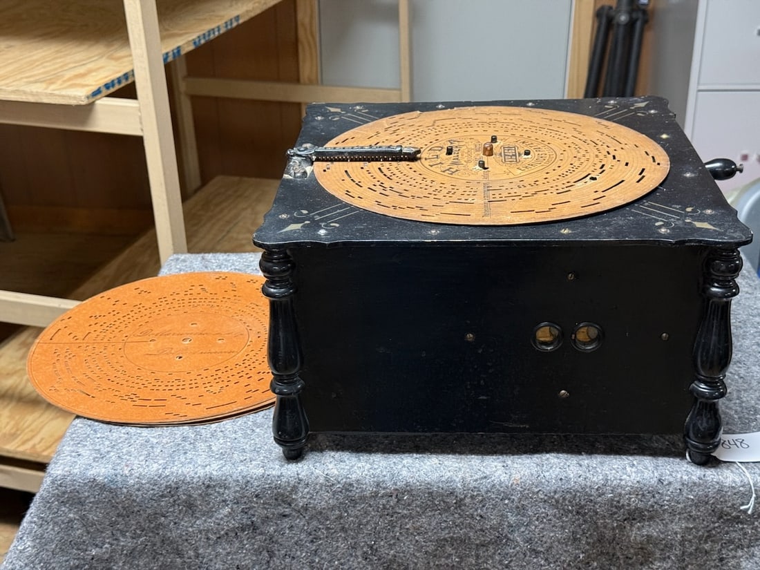 Ariston Paper Disc Organette: 4 disc included