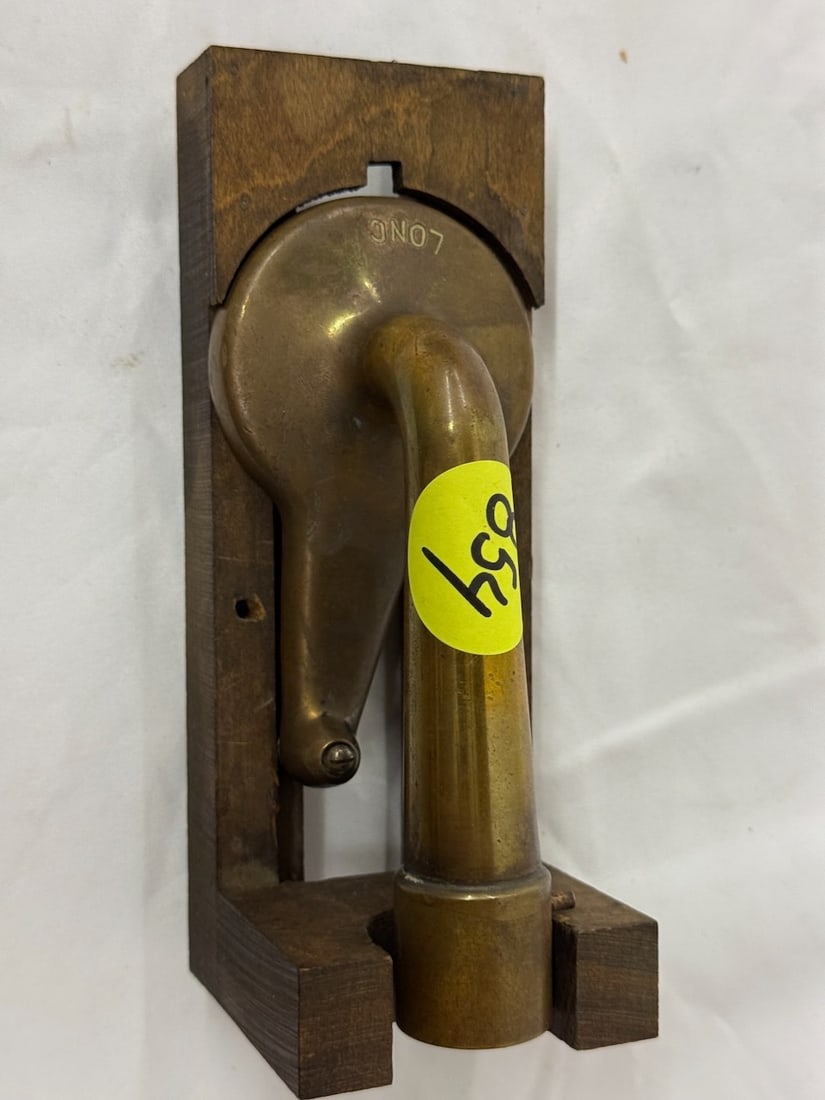 Edison Diamond Disc Reproducer (1 of 2)